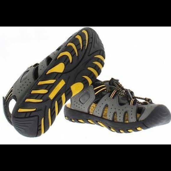 Khombu Other - Kids Khombu Kyle sandals